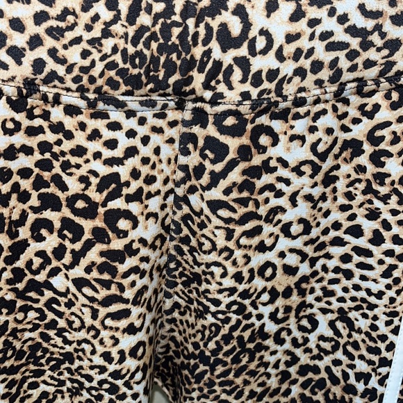Fleece Lined Cheetah Print Leggings - Picture 2 of 6